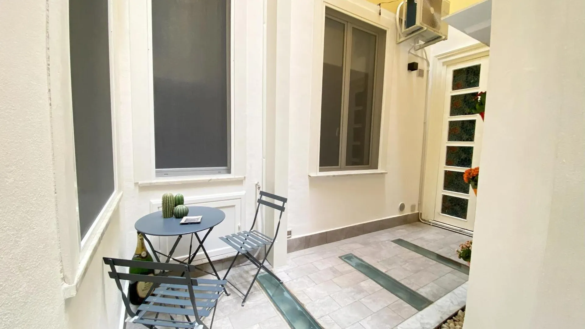 Kamaffari Central Apartment Palermo